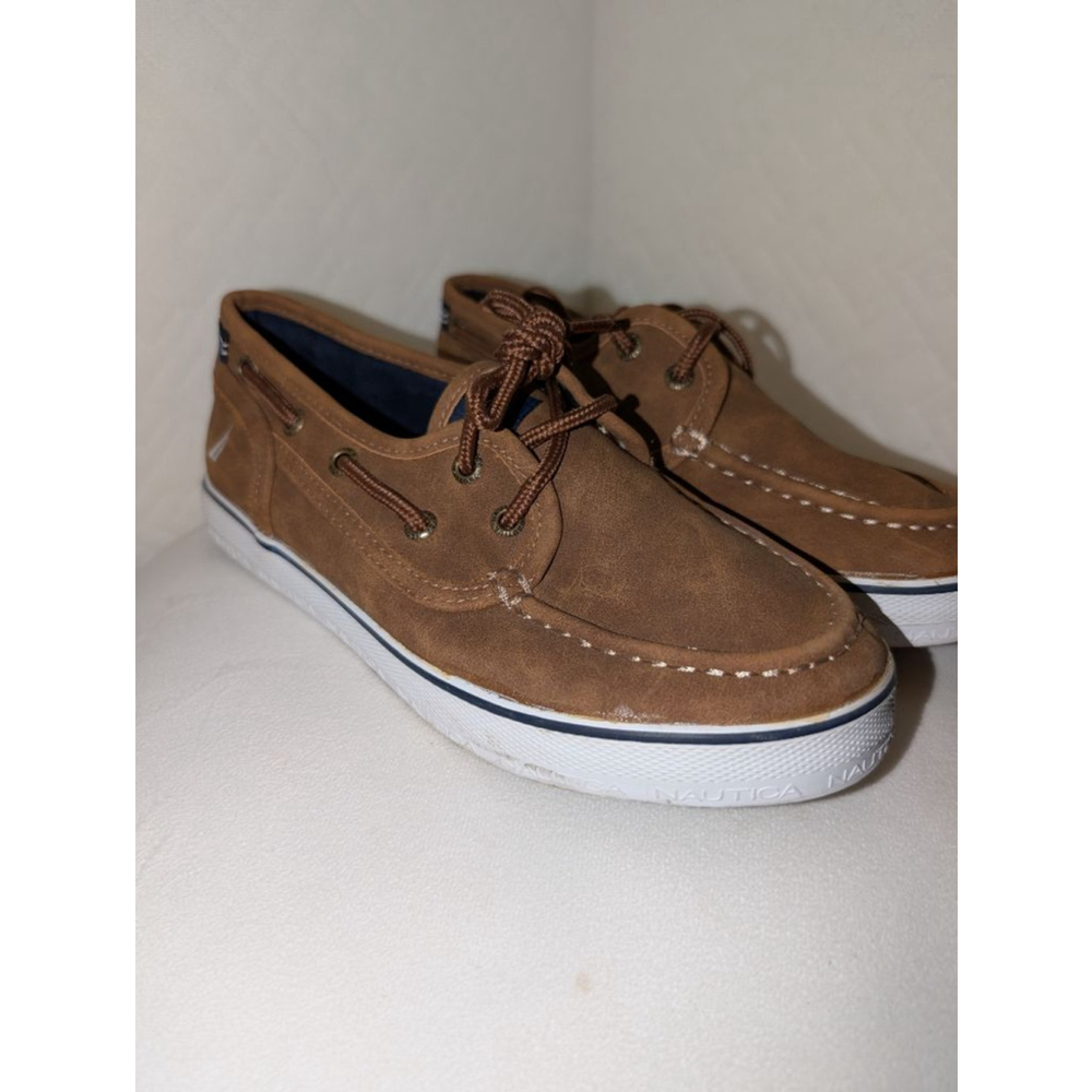 Nautica Boat Shoes Size 3 Brown, Boys